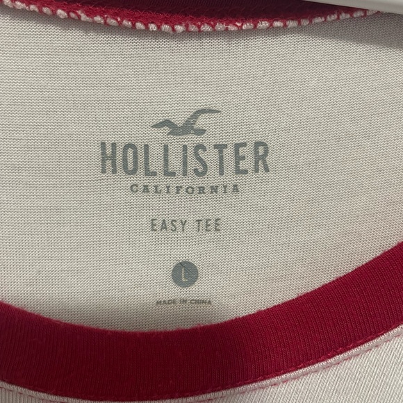 Women’s Hollister Easy Tee in Size Large, Red, Blue and White - Picture 2 of 2